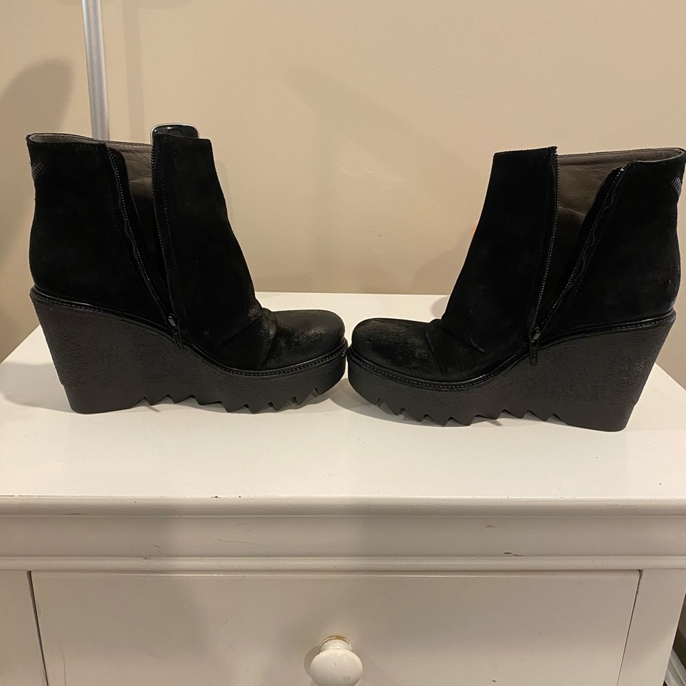 Vince Camuto boots